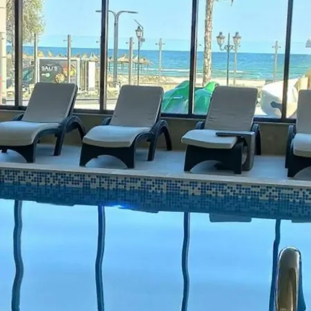 Apartment Pool & Mamaia Nord Langa Plaja *